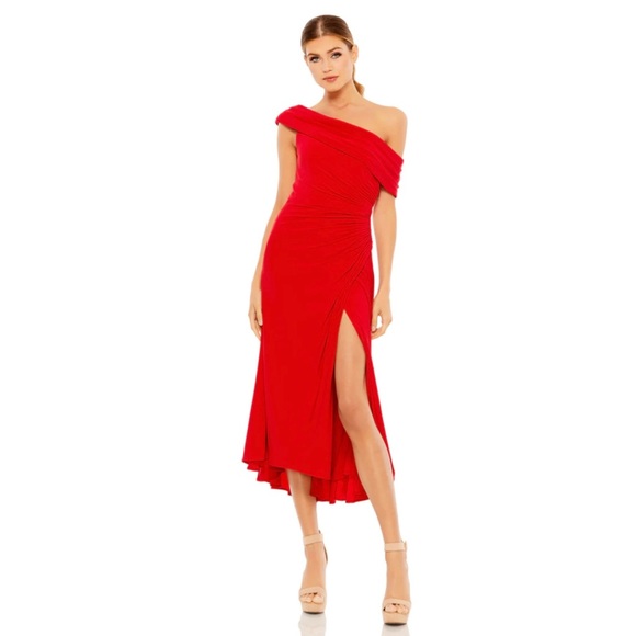 IEENA MAC DUGGAL Ruched Off-the-Shoulder Midi Dress - Red - Picture 4 of 11
